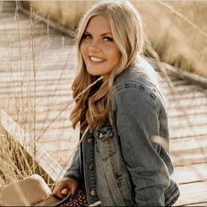 Meet your Posher, Emmie